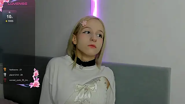 Annyme0w online show from November 20, 11:03 pm