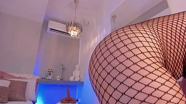 cleo johnson online show from April 15, 4:18 am