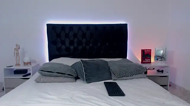 Snapshot of ray_Weeed chatting on November 27, 12:33 am ray Weeed online show from November 27, 12:33 am