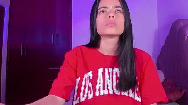 Snapshot of BelleVaal chatting on December 2, 3:30 am BelleVaal online show from December 2, 3:30 am