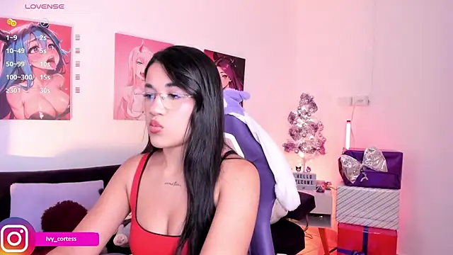 Ivycortes online show from December 18, 9:07 pm