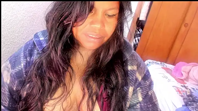 ebonycamelia online show from March 11, 6:13 pm