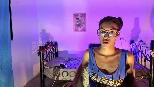 Snapshot of ginebra-n18 chatting on November 30, 3:29 am ginebra-n18 online show from November 30, 3:29 am