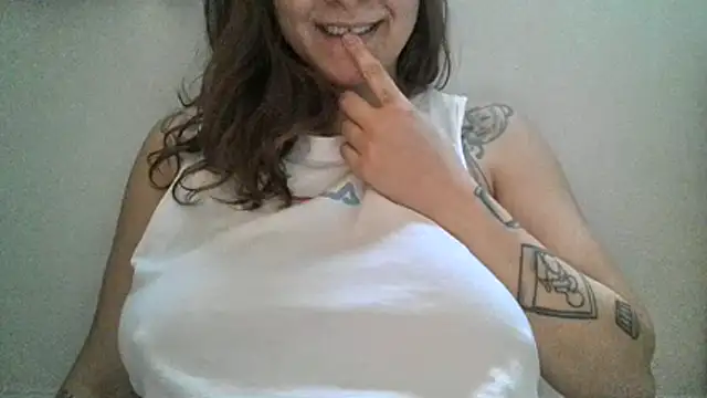 xxxluana online show from April 9, 6:14 pm