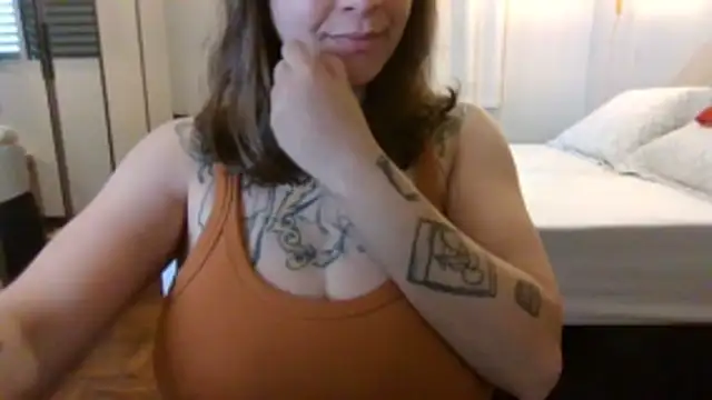 xxxluana online show from December 18, 2:10 pm