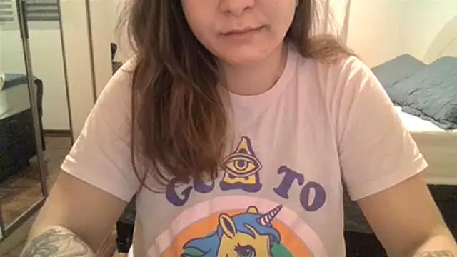 xxxluana online show from April 18, 1:52 am