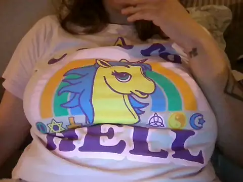 Snapshot of xxxluana chatting on November 28, 12:22 am xxxluana online show from November 28, 12:22 am