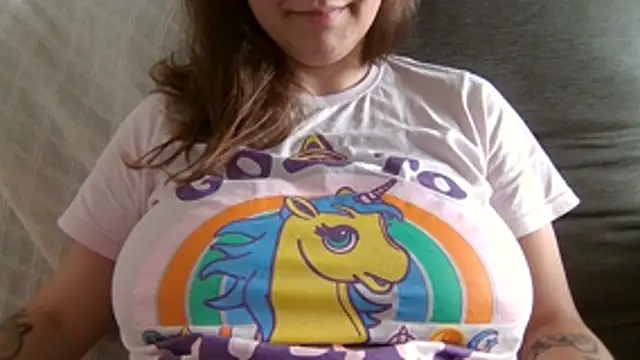 xxxluana online show from April 16, 6:30 pm