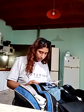 cata bronw online show from February 6, 9:00 pm