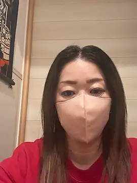 Snapshot of ---AN--- chatting on December 18, 5:06 pm ---AN--- online show from December 18, 5:06 pm