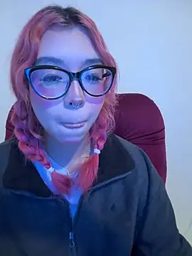 Valen-Foxx1 online show from April 3, 9:05 am