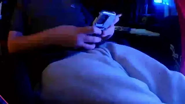 Bowerboi online show from December 19, 1:20 am