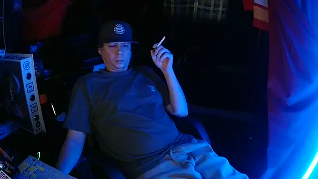 Bowerboi online show from December 3, 5:45 pm