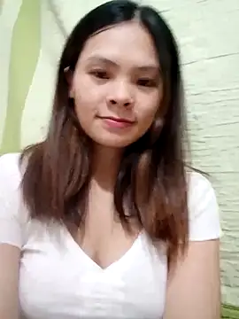 quynhquynh  online show from November 22, 3:00 pm