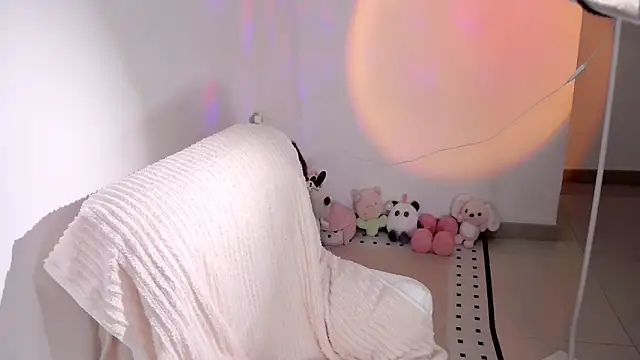 XIAOFENG-2025 online show from March 31, 6:26 am