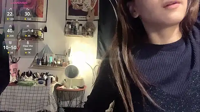 Snapshot of coco-jiang chatting on December 4, 3:33 pm coco-jiang online show from December 4, 3:33 pm