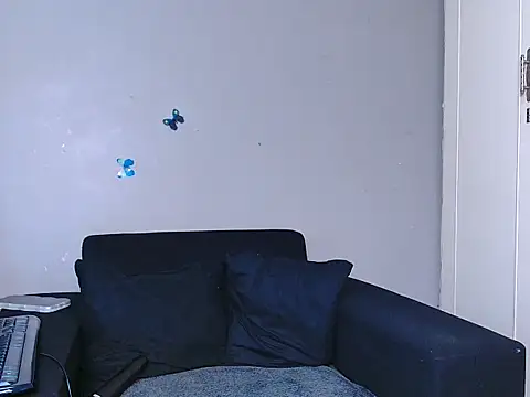 YELLOW-MELLO online show from November 21, 1:21 pm