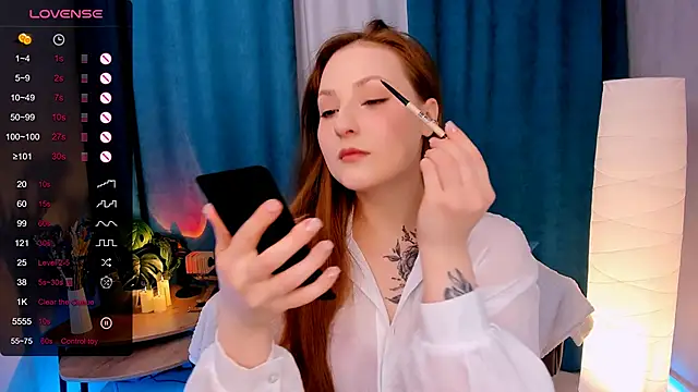 velvet cherry  online show from April 1, 8:48 am