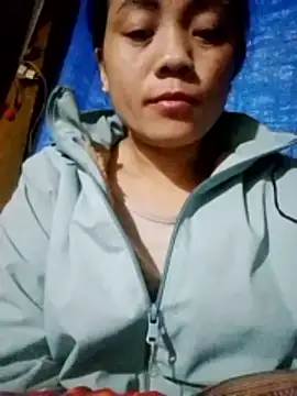 bela-hayes online show from December 1, 2:23 am