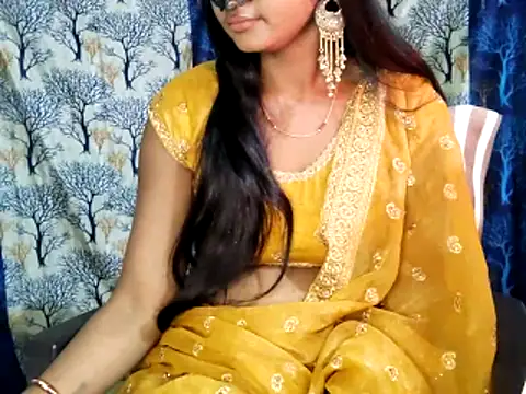 Snapshot of Sassy_Shanvi chatting on January 7, 10:37 pm Sassy Shanvi online show from January 7, 10:37 pm