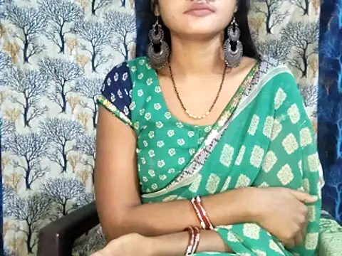 Snapshot of Sassy_Shanvi chatting on December 21, 11:27 pm Sassy Shanvi online show from December 21, 11:27 pm