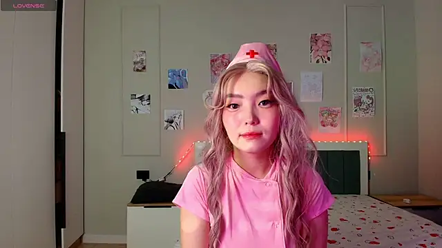 junamiin online show from December 15, 7:20 pm