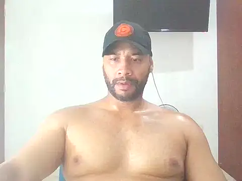 musclehetero online show from December 18, 7:40 pm