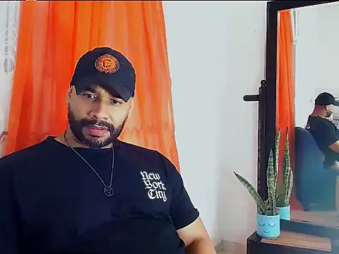 musclehetero online show from June 1, 6:18 pm
