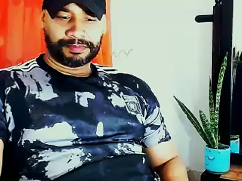 musclehetero online show from May 31, 11:16 am