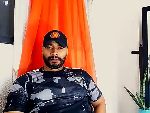 musclehetero online show from May 31, 6:09 pm