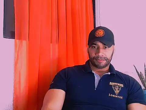 musclehetero online show from April 20, 6:42 pm