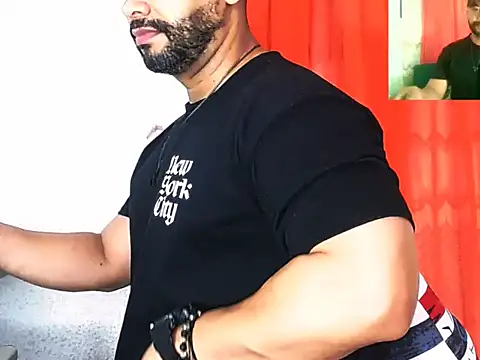 musclehetero online show from May 28, 4:57 pm