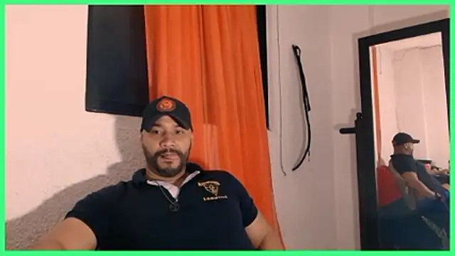 Snapshot of musclehetero chatting on June 22, 7:49 am musclehetero online show from June 22, 7:49 am