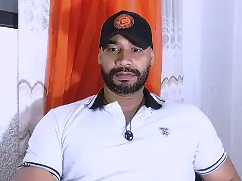 musclehetero online show from May 30, 11:10 pm