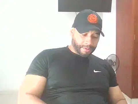 musclehetero online show from December 17, 11:54 pm