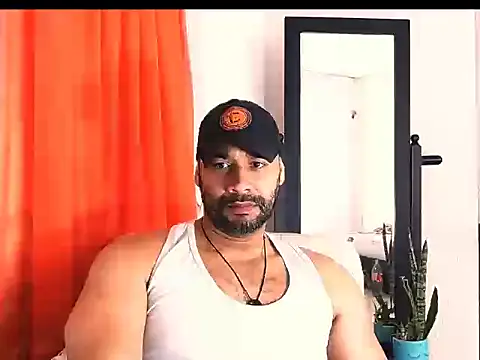 musclehetero online show from May 17, 2:17 pm