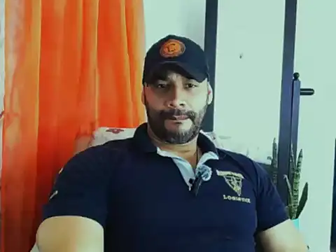 musclehetero online show from May 16, 7:35 pm