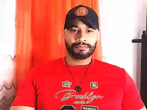 musclehetero online show from May 27, 2:46 pm