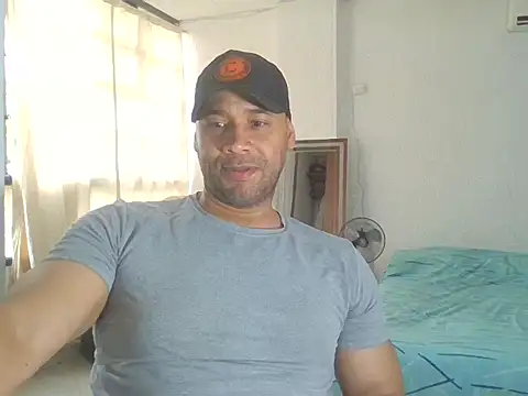 musclehetero online show from December 4, 1:54 pm