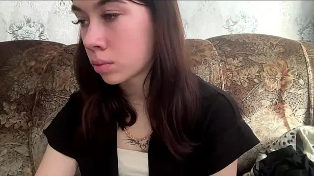 DebbiGoodknight online show from February 9, 9:40 am