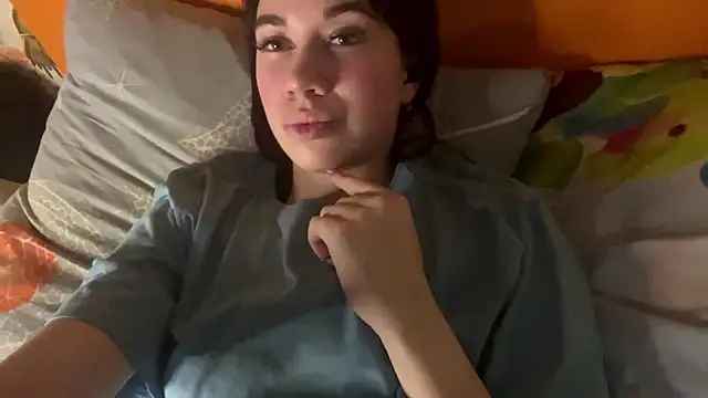 DebbiGoodknight online show from January 8, 3:18 pm