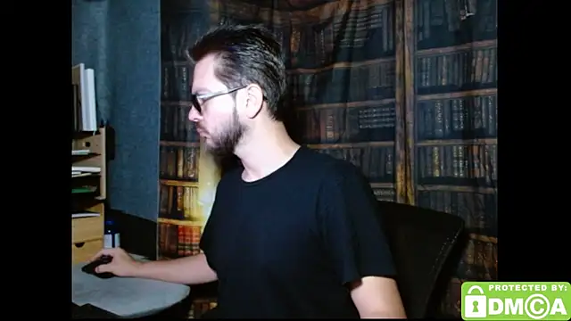 Snapshot of justshutupandwatch chatting on November 24, 6:19 pm justshutupandwatch online show from November 24, 6:19 pm