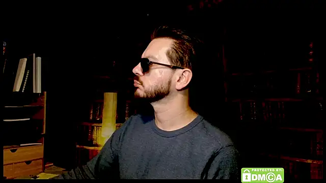 justshutupandwatch online show from December 18, 9:58 am