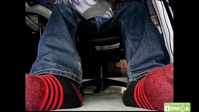 justshutupandwatch online show from February 9, 4:10 am