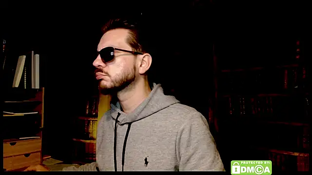 justshutupandwatch online show from December 17, 9:14 am