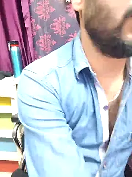 Cute Lucky online show from February 5, 10:05 pm