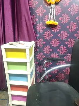 Cute Lucky online show from December 3, 9:14 pm