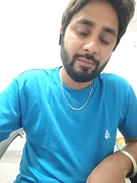 Cute Lucky online show from April 2, 7:42 pm