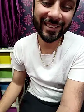 Cute Lucky online show from January 7, 9:53 pm