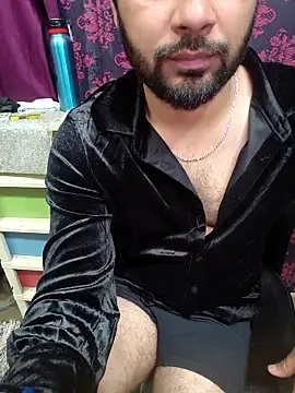 Cute Lucky online show from February 26, 9:59 pm